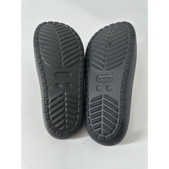 Crocs Black Slide Sandals Womens J5 Comfortable Lightweight Slip-On Rubber Shoes - Picture 4 of 5
